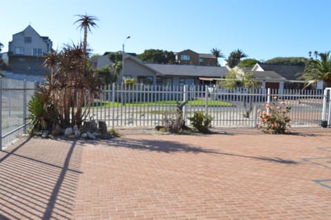 Inner courtyard view