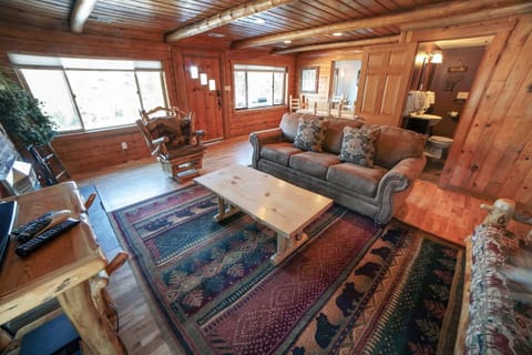 Rocky Mountain Retreat 2 by Rocky Mountain Resorts House in Estes Park