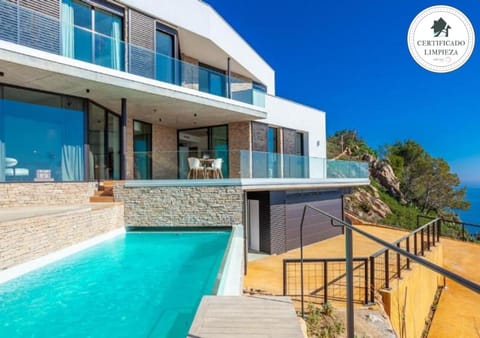 Balcony/Terrace, Swimming pool, Swimming pool