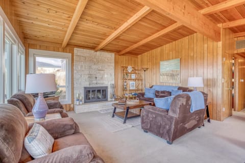 Sea Princess MCA 1227 - Meredith Lodging House in Manzanita