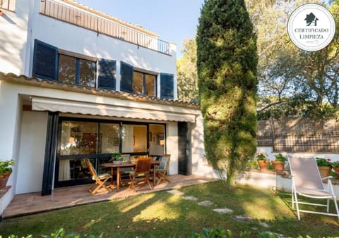Patio, Garden, Garden view