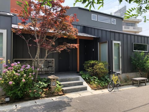 Property building, Facade/entrance