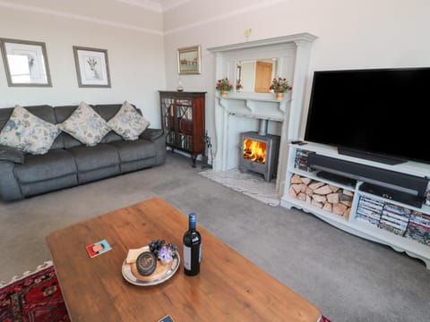 Whinstones at 4 The Villas House in Craster