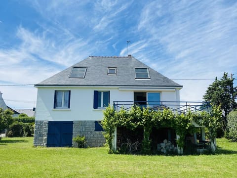 Maison Spacieuse à Carnac - 4 Chambres, Terrasse et Jardin, Proche Plage et Commerces - FR-1-377-45 House in Carnac
