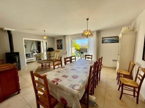 Maison moderne à Quiberon - 8 pers, plage près, quartier calme, jardin sud, animaux acceptés - FR-1-478-172 Villa in Quiberon