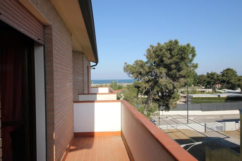 Balcony/Terrace, Balcony/Terrace