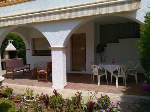 Patio, Garden, Balcony/Terrace