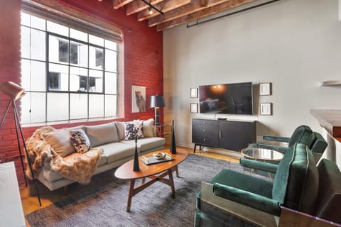 LiivUP Warehouse Apartments Apartment in Warehouse District