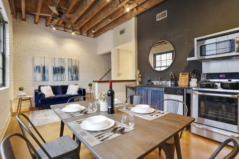 LiivUP Warehouse Apartments Apartment in Warehouse District