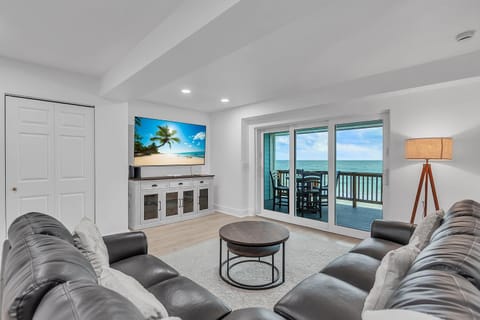 Serenity By The Sea House in Sunset Beach