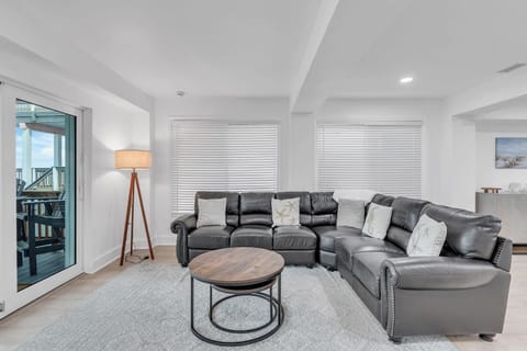 Serenity By The Sea House in Sunset Beach