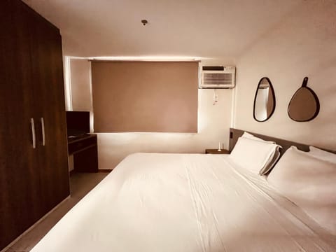 Bed, TV and multimedia, wardrobe, air conditioner