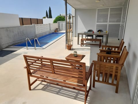 Off site, Balcony/Terrace, Swimming pool