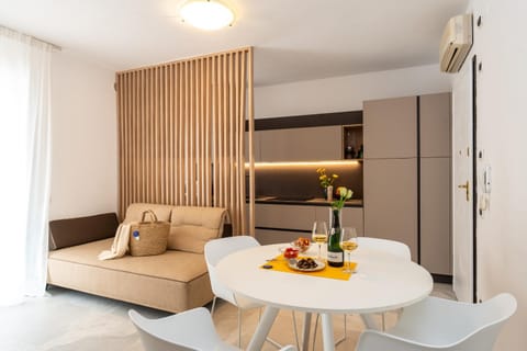 Kitchen or kitchenette, Living room, Dining area