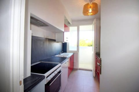 Grand T4 ensoleillé avec balcon à Avignon Apartment in Avignon