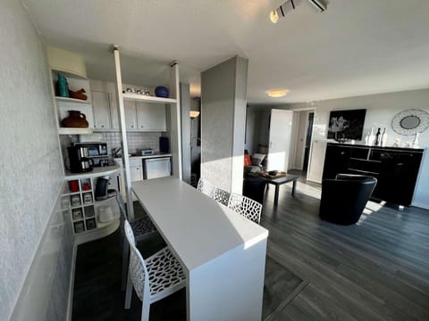 Quiberon - Appartement 2 pièces, terrasse, animaux permis, parking - FR-1-478-54 Apartment in Quiberon