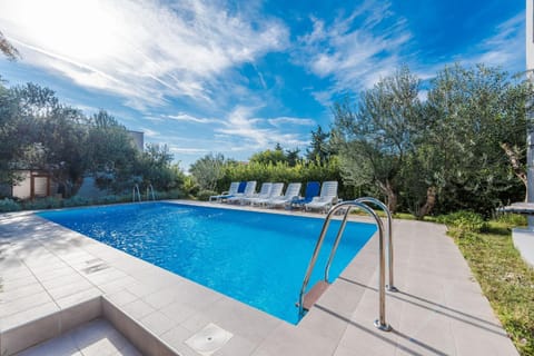 Balcony/Terrace, Swimming pool, Swimming pool