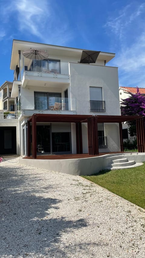 3in1 Holiday Home Apartment in Šibenik-Knin County, Croatia