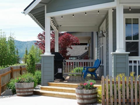 Sandy Wine #22 House in Chelan (In Town)