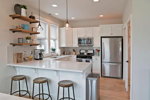 Vineyard Vista #92 House in Chelan (In Town)