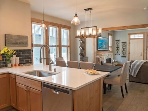 Relax-Inn #91 House in Chelan (In Town)