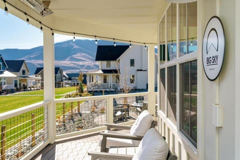 Big Sky #93 House in Chelan (In Town)