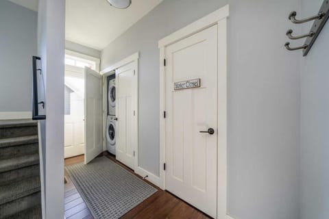 Heart & Soul #1 House in Chelan (In Town)