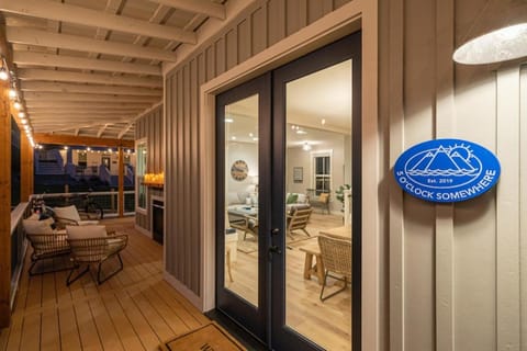 5 O’Clock Somewhere #113 House in Chelan (In Town)