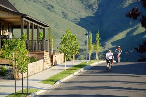 Lakeside Chelanigans #37 House in Chelan (In Town)