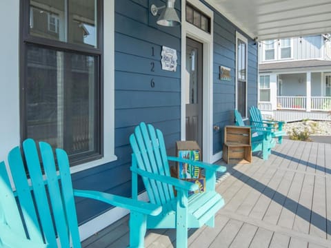 Better Lake Than Never #72 House in Chelan (In Town)