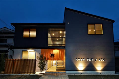 Property building, Facade/entrance, Sunset