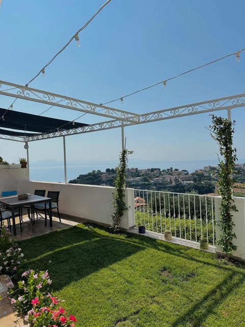 Property building, Garden, View (from property/room), Balcony/Terrace, Garden view