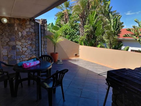Patio, Seating area