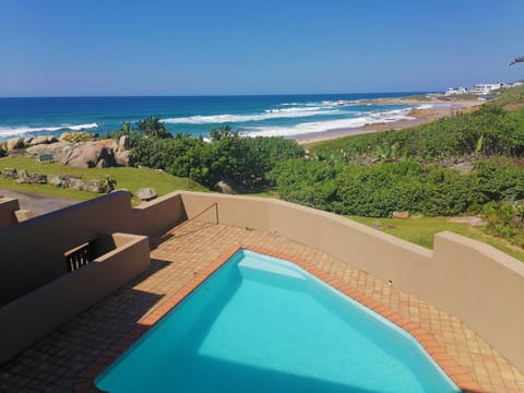 Property building, Sea view, Sea view, Swimming pool