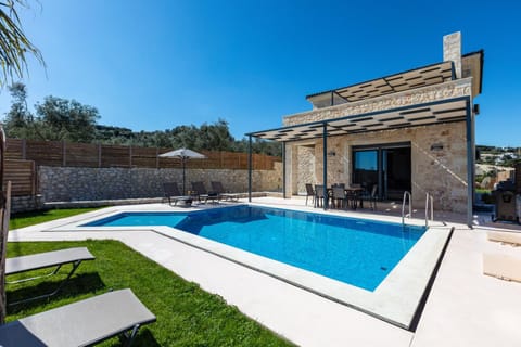 Patio, Garden, Swimming pool