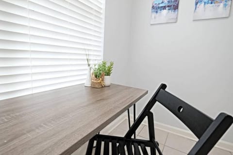 Dwell Proper 2 Bedroom Condo Apartment in Martinez