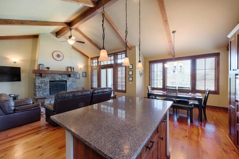 Greystone on Payette Lake by Casago McCall - Donerightmanagement House in McCall