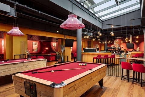 Billiard, Lounge or bar