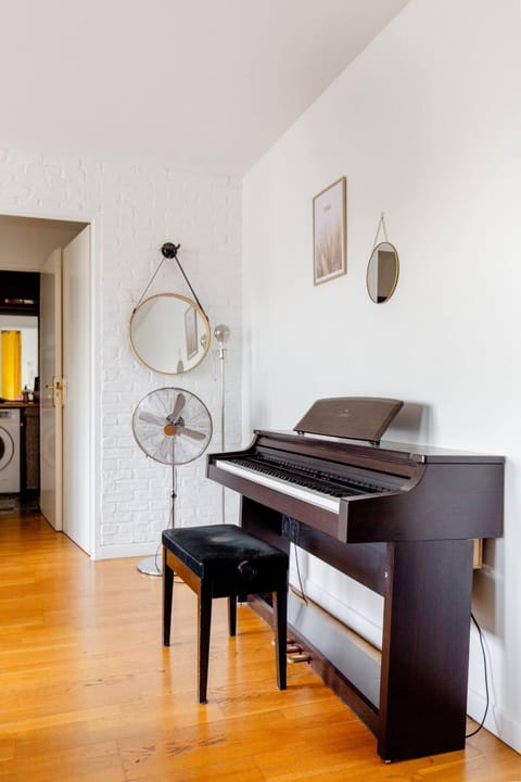 Artist Retreat Apartment in Noisy-le-Grand