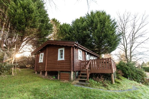 Rustic Log cabin in Snowdonia By Seren Short Stays Cabin in Trawsfynydd