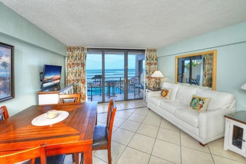 Living room, Seating area, Dining area, Sea view
