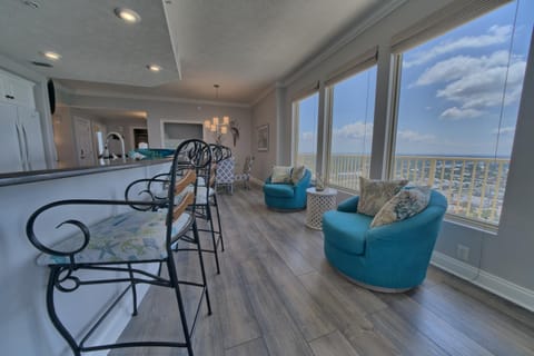 Calming Beachfront Condo with Oversized Balcony Facing the Gulf - Unit 2101 Apartment in Upper Grand Lagoon