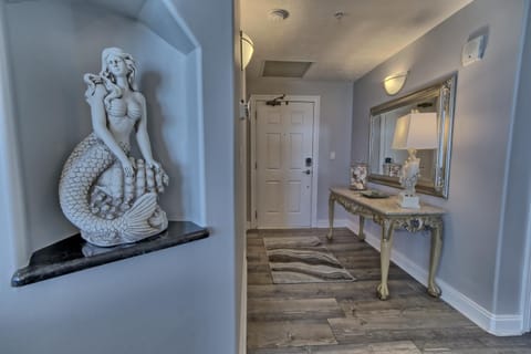 Calming Beachfront Condo with Oversized Balcony Facing the Gulf - Unit 2101 Apartment in Upper Grand Lagoon