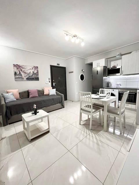 Kitchen or kitchenette, Living room, Seating area, Dining area, microwave, oven, stove