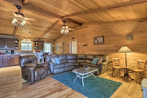 House with Dock and Slide Situated on Lake Sinclair! House in Lake Sinclair