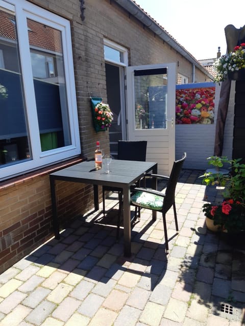 Patio, Balcony/Terrace