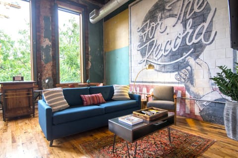 Living room, Seating area