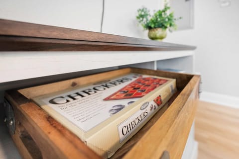 Secret Cottage 10 min to DT Dogs OK BBQ Parking House in Saint Augustine