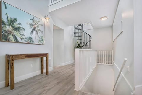 Spectacular Oceanfront! Blissful Balconies + BBQ House in Usina Beach