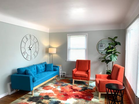 The Modern Stylish Gem Of Pontiac - 5 Min To GM House in Auburn Hills